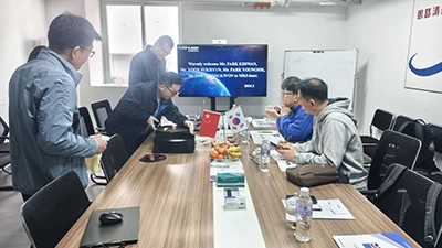Korean Silicon Wafer-tillverkare besöker MRJ-Laser's Chengdu-anläggning för s...